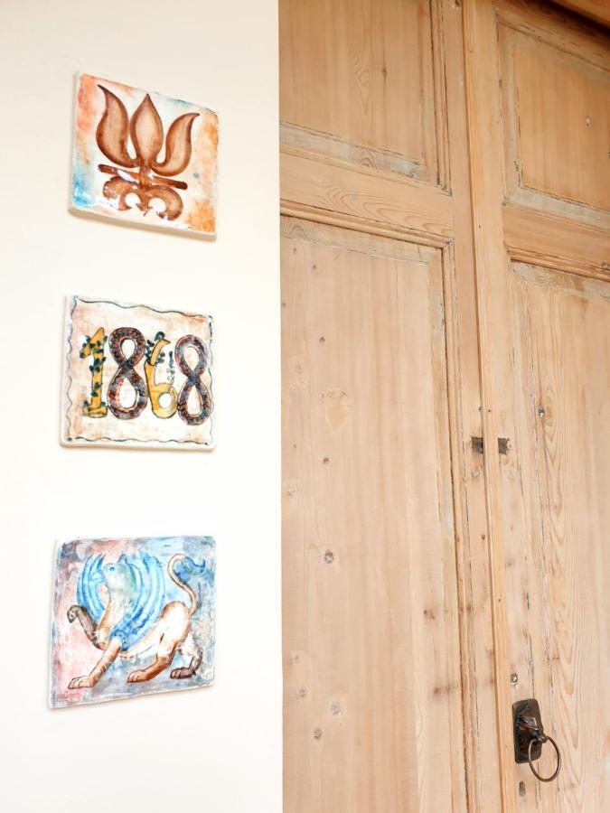 Historic Apartments "1868 Tbilisi" Best Location Bagian luar foto
