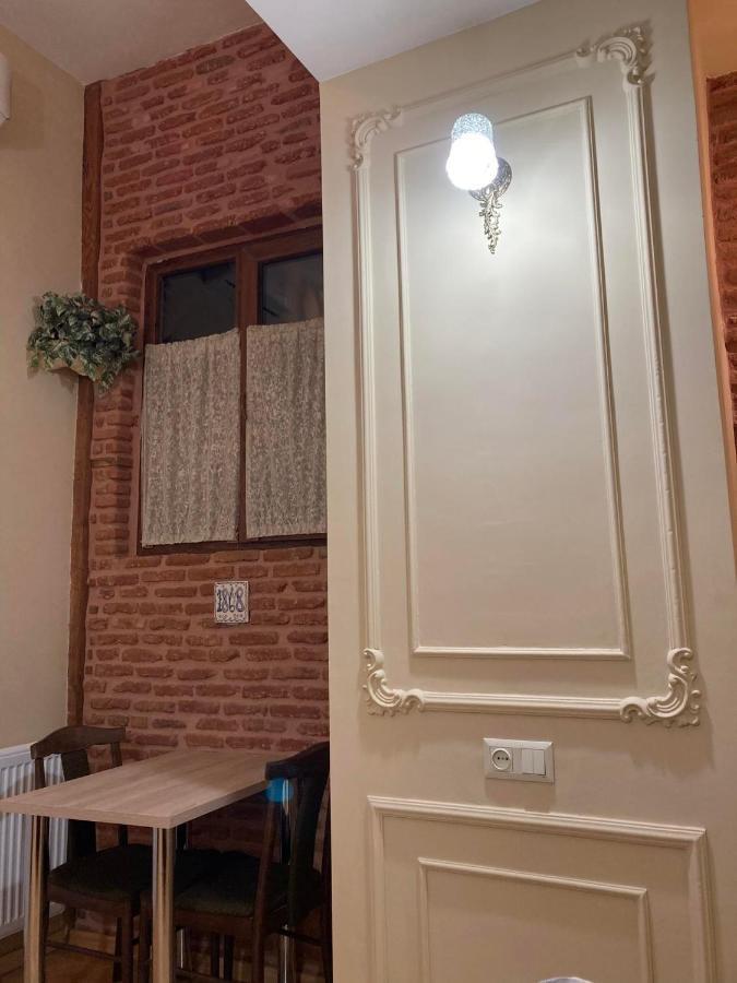 Historic Apartments "1868 Tbilisi" Best Location Bagian luar foto