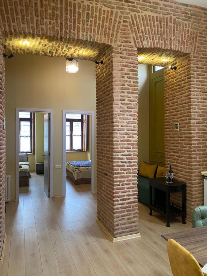 Historic Apartments "1868 Tbilisi" Best Location Bagian luar foto