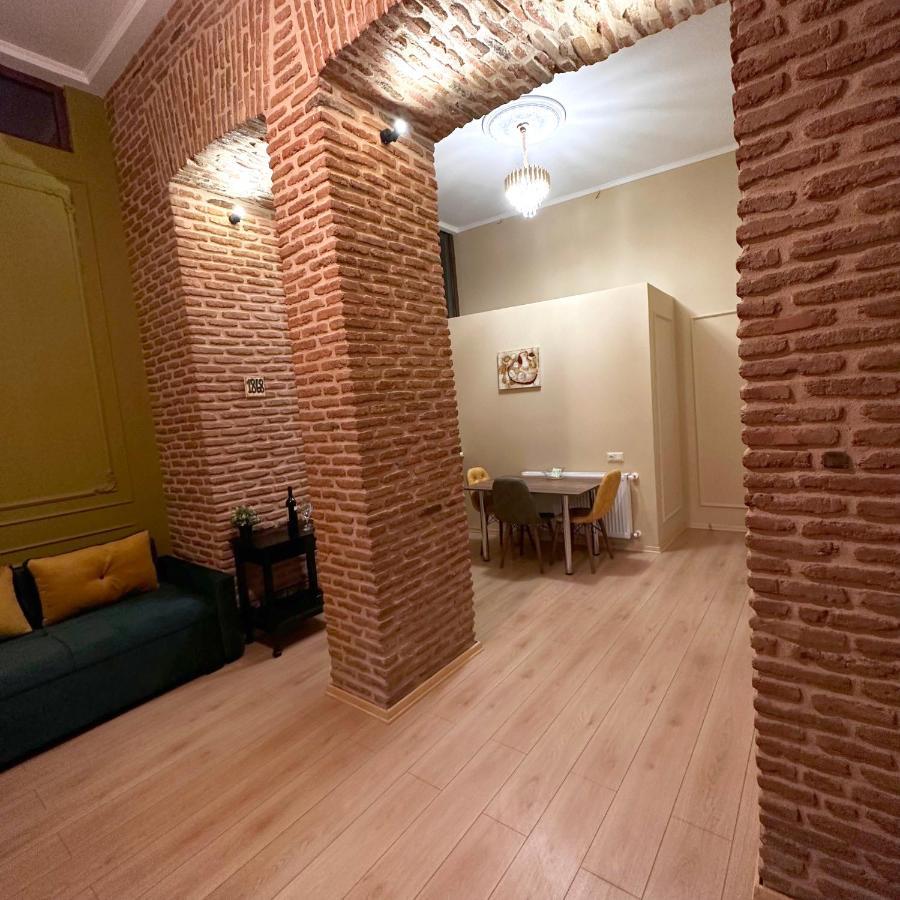Historic Apartments "1868 Tbilisi" Best Location Bagian luar foto